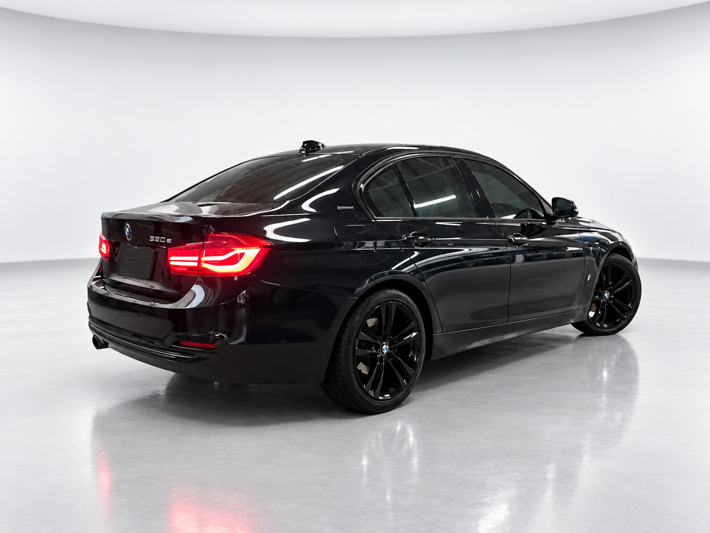 BMW F30 330e sport